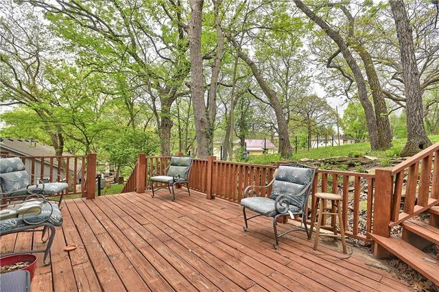 13341 Metropolitan Avenue, Bonner Springs, KS 66012