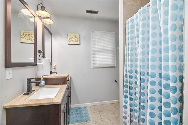 13341 Metropolitan Avenue, Bonner Springs, KS 66012