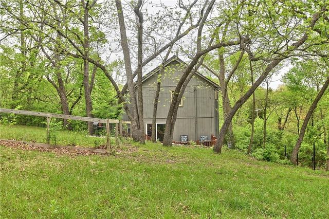 13341 Metropolitan Avenue, Bonner Springs, KS 66012