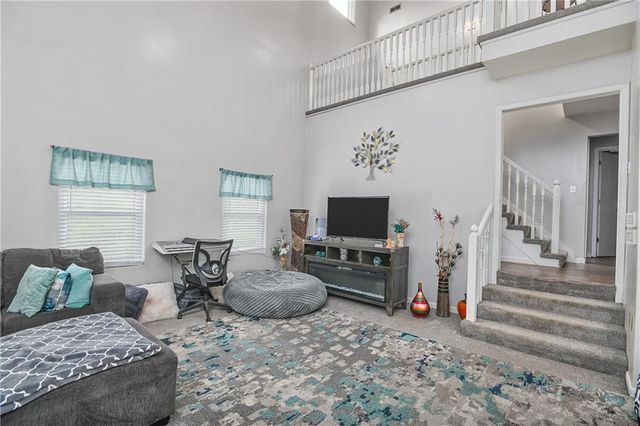 13341 Metropolitan Avenue, Bonner Springs, KS 66012