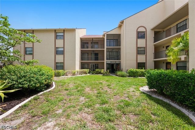 13240 White Marsh LN 10, Fort Myers, FL 33912