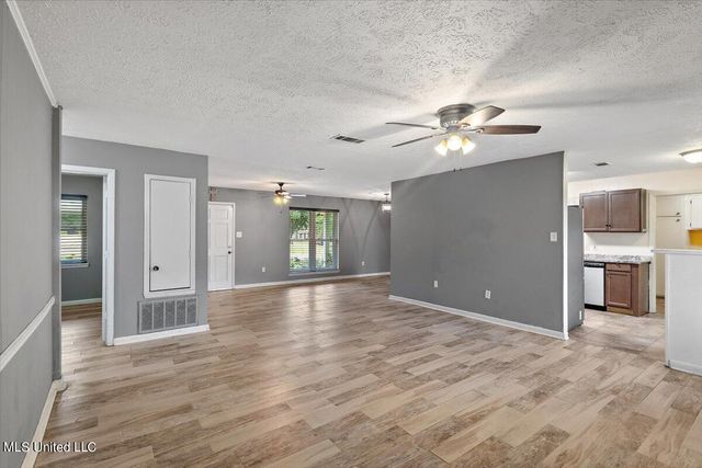 605 Upper Darby Road, Jackson, MS 39212