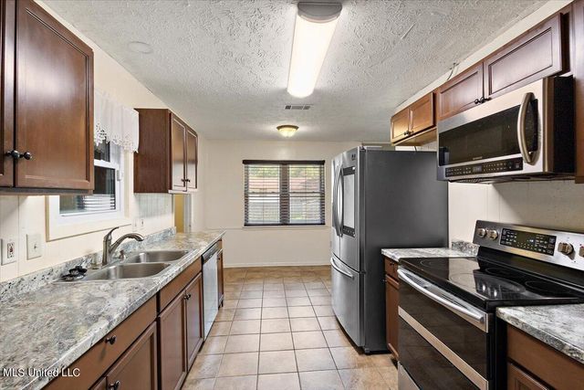 605 Upper Darby Road, Jackson, MS 39212