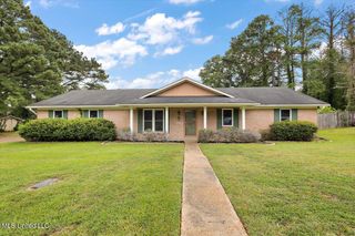 605 Upper Darby Road, Jackson, MS 39212