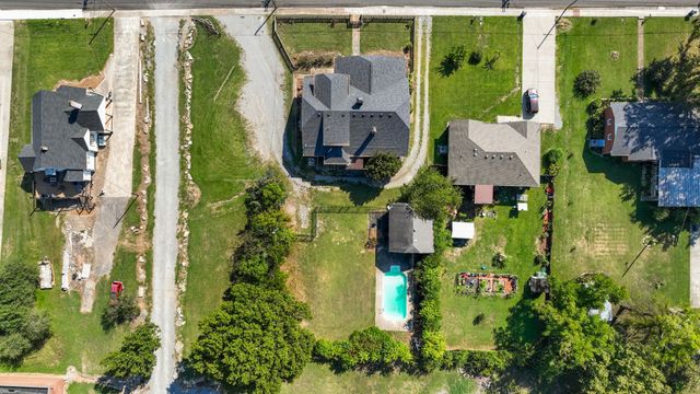 527 Deery St, Shelbyville, TN 37160