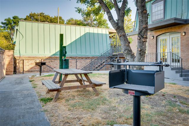 307 E 31 ST 106, Austin, TX 78705