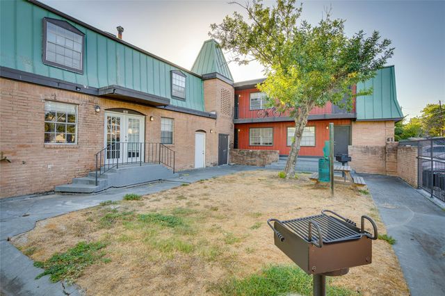 307 E 31 ST 106, Austin, TX 78705
