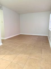 307 E 31 ST 106, Austin, TX 78705