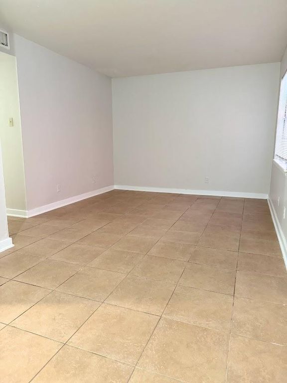307 E 31 ST 106, Austin, TX 78705