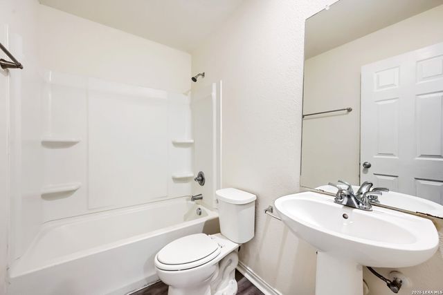 519 S San Gabriel Ave, San Antonio, TX 78237