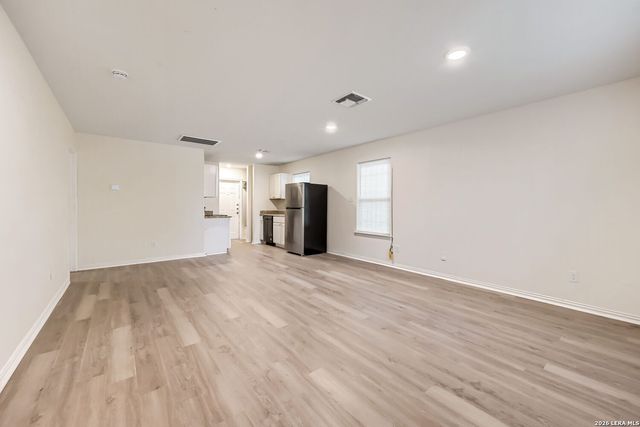 519 S San Gabriel Ave, San Antonio, TX 78237