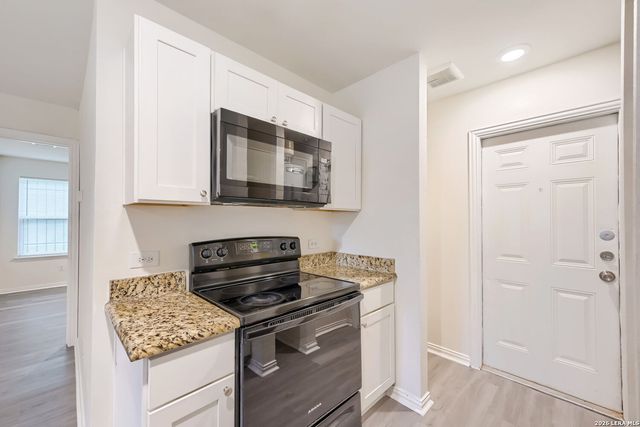 519 S San Gabriel Ave, San Antonio, TX 78237