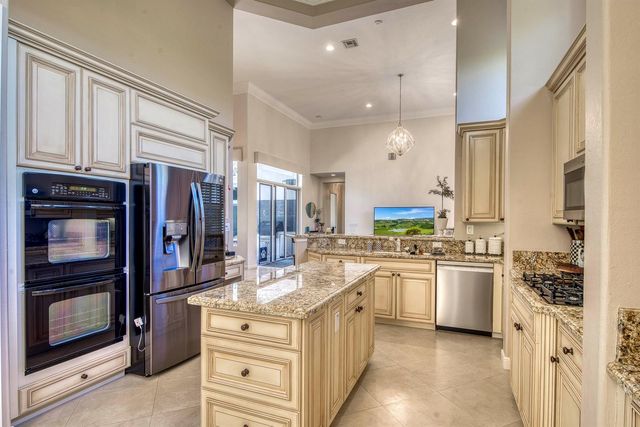 16340 Via Venetia E, Delray Beach, FL 33484