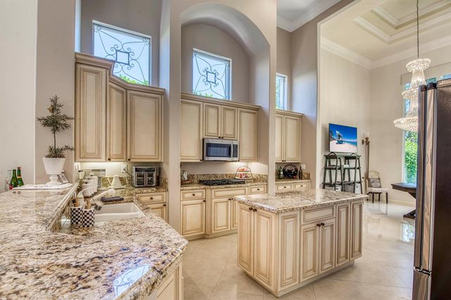 16340 Via Venetia E, Delray Beach, FL 33484
