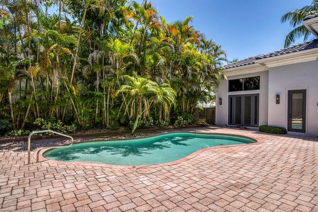 16340 Via Venetia E, Delray Beach, FL 33484