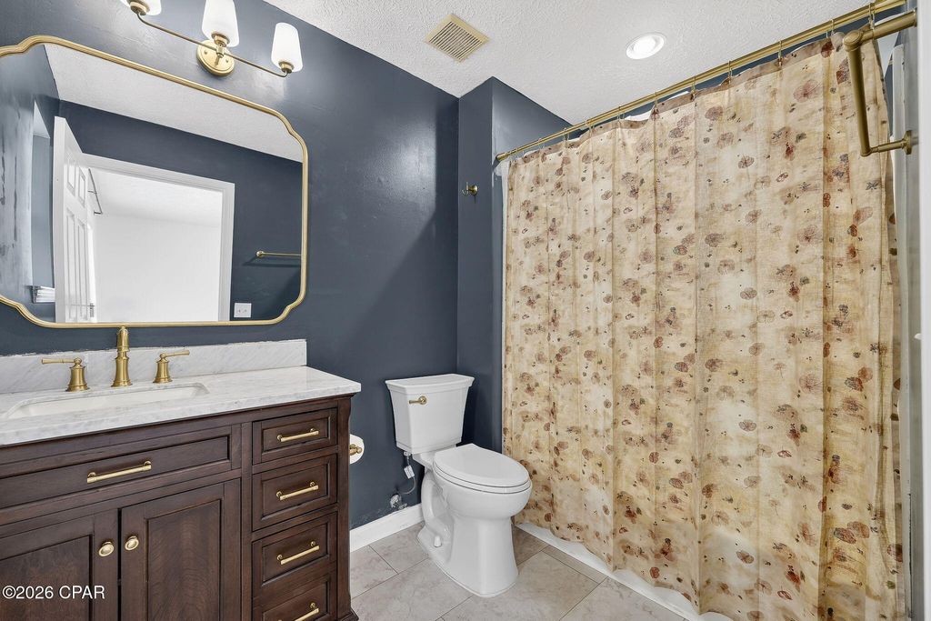 Image 11 of property listing at 1640 Vecuna Circle, Panama City Beach, FL 32407