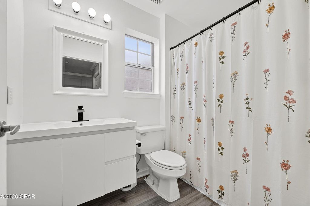 Image 14 of property listing at 1640 Vecuna Circle, Panama City Beach, FL 32407