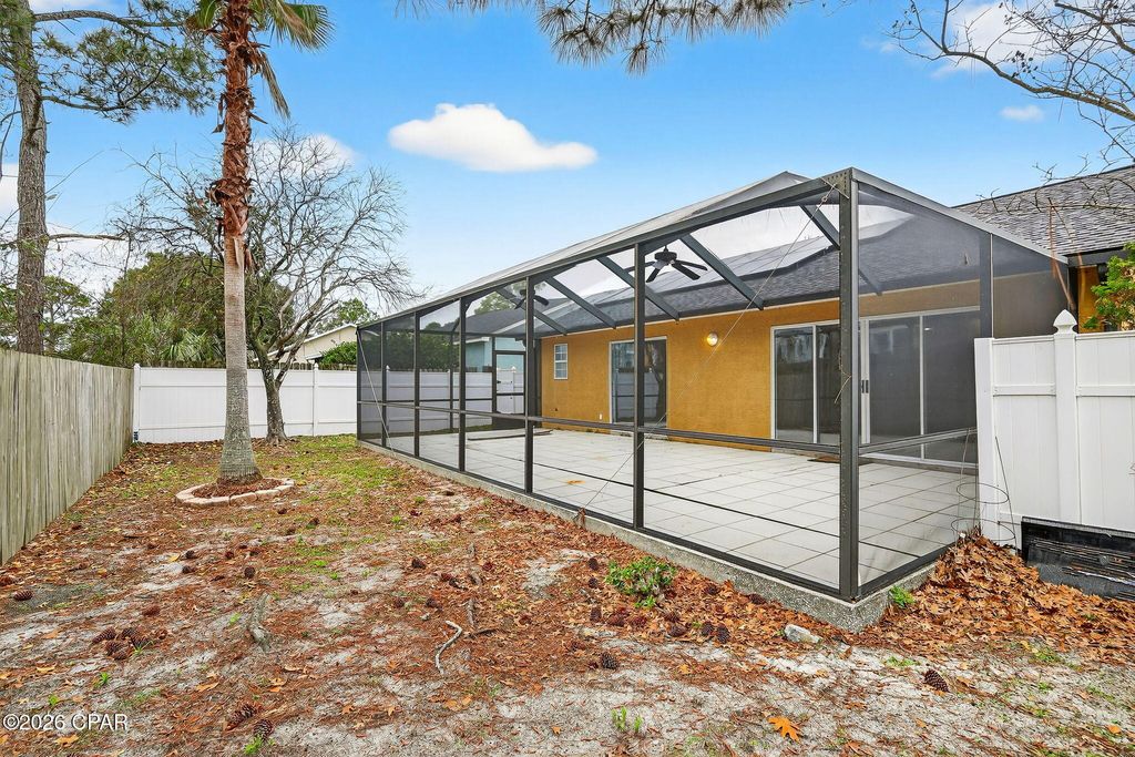 Image 18 of property listing at 1640 Vecuna Circle, Panama City Beach, FL 32407