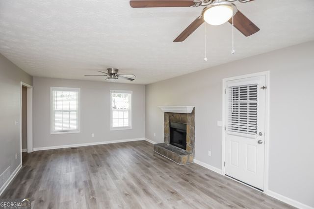 909 N Lassetter Circle, Villa Rica, GA 30180