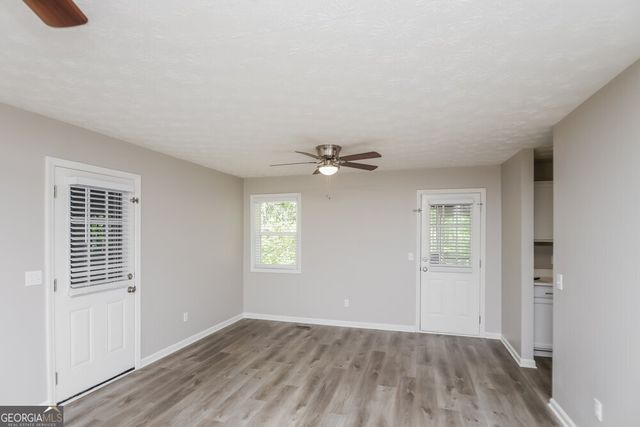 909 N Lassetter Circle, Villa Rica, GA 30180