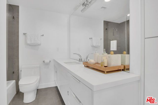 17350 W Sunset Boulevard 303, Pacific Palisades (los Angeles), CA 90272