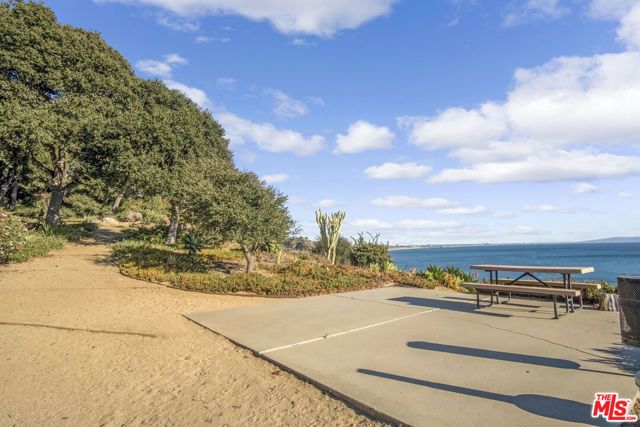17350 W Sunset Boulevard 303, Pacific Palisades (los Angeles), CA 90272