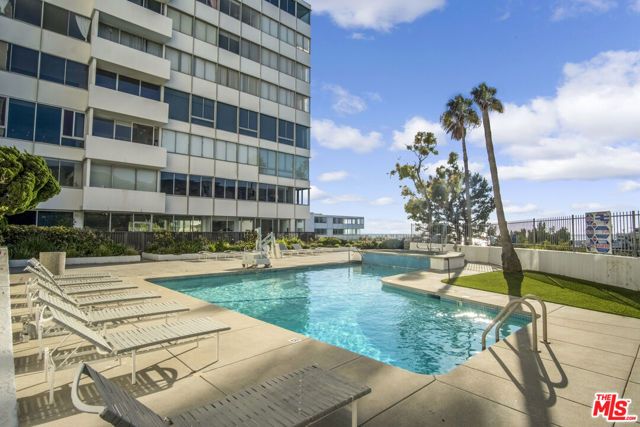 17350 W Sunset Boulevard 303, Pacific Palisades (los Angeles), CA 90272