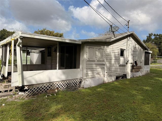 2216 AZALEA COURT, Lakeland, FL 33815