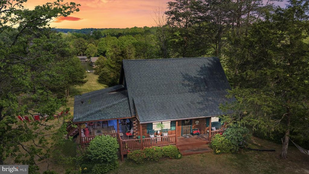 6405 MATTHEW LN, Mineral, VA 23117