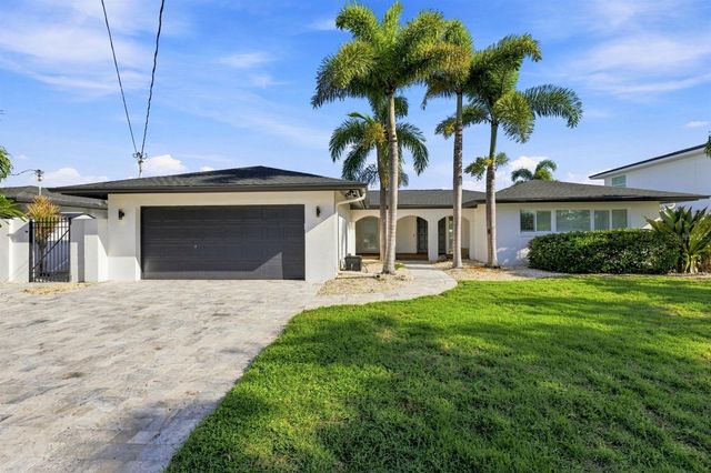 320 PALM ISLAND NE, Clearwater Beach, FL 33767