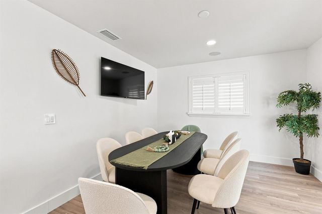 320 PALM ISLAND NE, Clearwater Beach, FL 33767