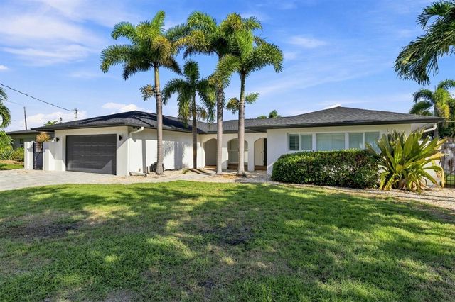 320 PALM ISLAND NE, Clearwater Beach, FL 33767