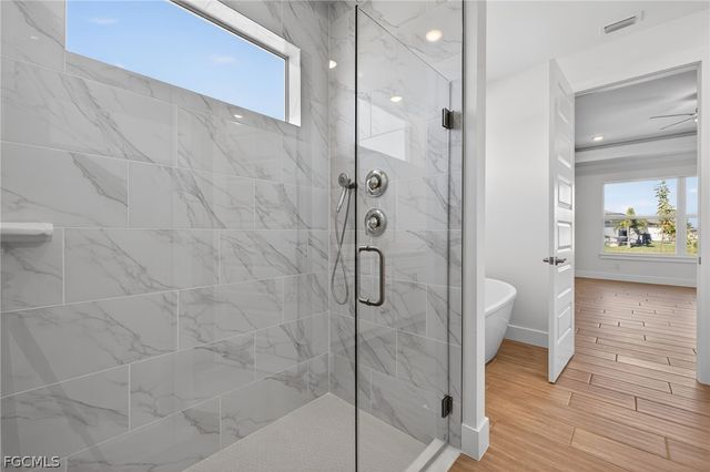 1423 SW 1st TER, Cape Coral, FL 33991