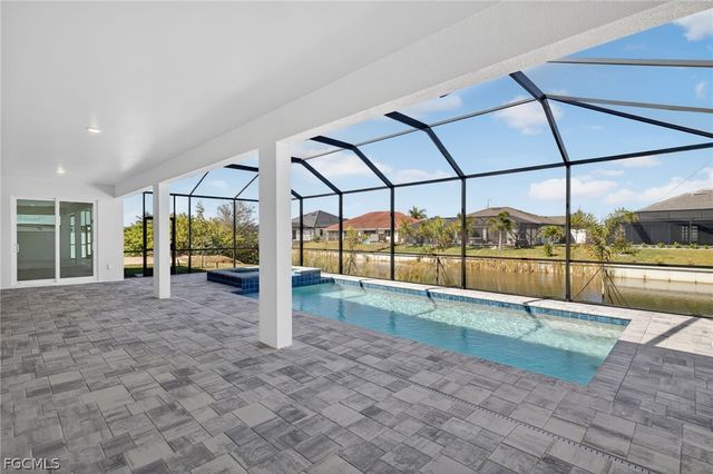 1423 SW 1st TER, Cape Coral, FL 33991