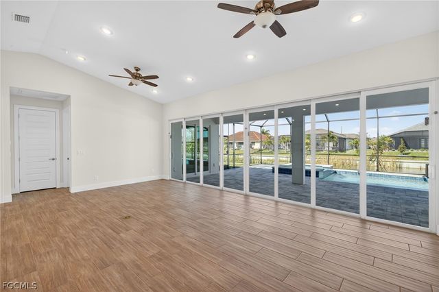 1423 SW 1st TER, Cape Coral, FL 33991