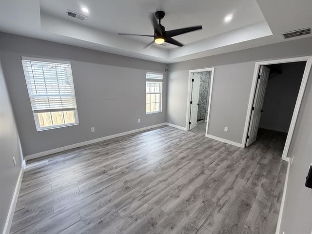 1613 LOCUST ST, Memphis, TN 38108