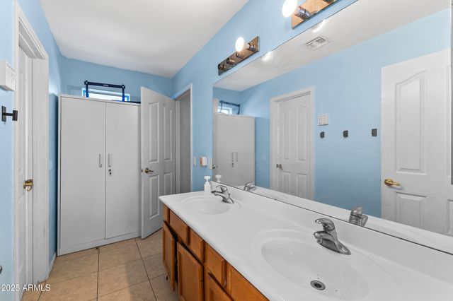 1166 E STOTTLER Drive, Gilbert, AZ 85296