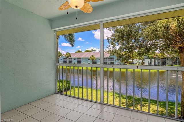 133 Wading Bird CIR 202, Naples, FL 34110
