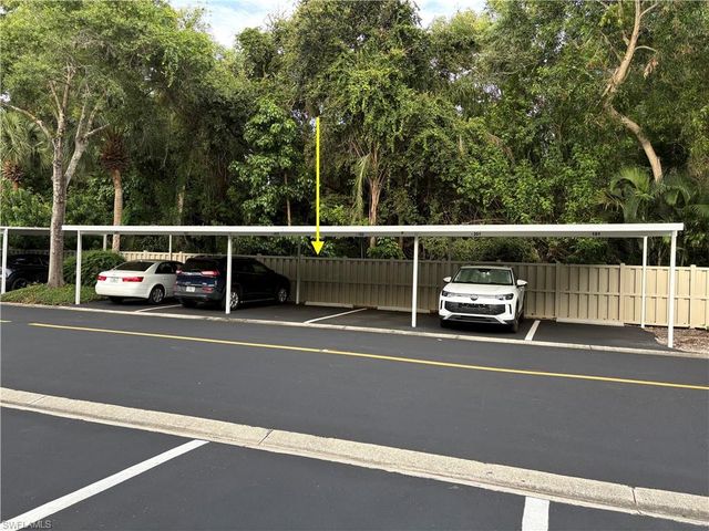 133 Wading Bird CIR 202, Naples, FL 34110