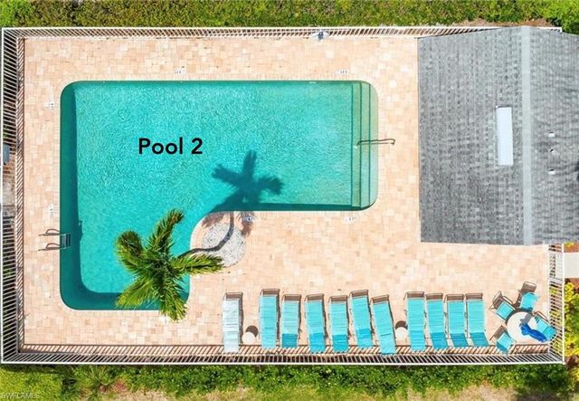 133 Wading Bird CIR 202, Naples, FL 34110