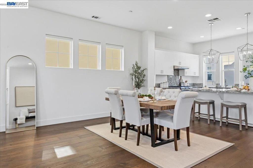 Image 10 of property listing at 4367 Panorama Dr, Dublin, CA 94568