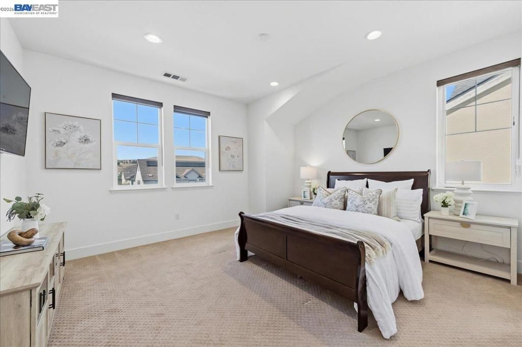 Image 15 of property listing at 4367 Panorama Dr, Dublin, CA 94568