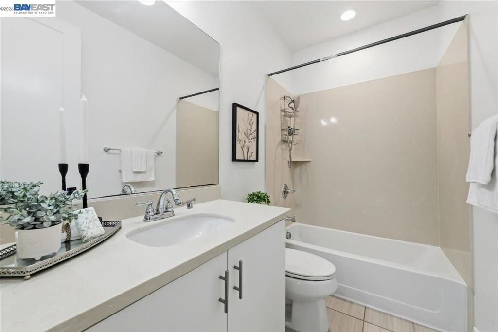 Image 23 of property listing at 4367 Panorama Dr, Dublin, CA 94568