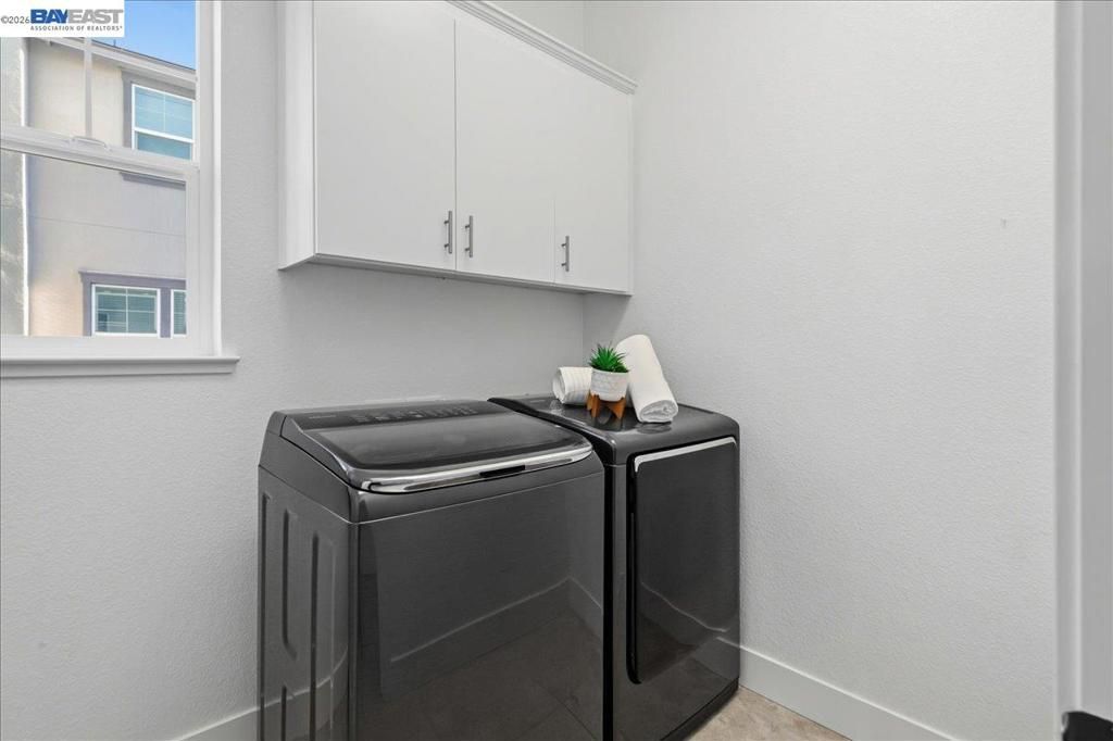 Image 27 of property listing at 4367 Panorama Dr, Dublin, CA 94568