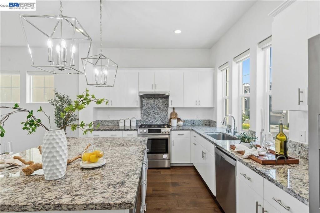 Image 6 of property listing at 4367 Panorama Dr, Dublin, CA 94568