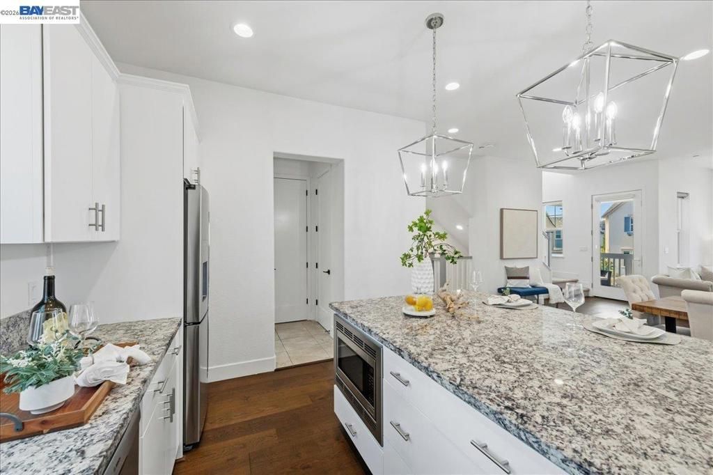 Image 7 of property listing at 4367 Panorama Dr, Dublin, CA 94568