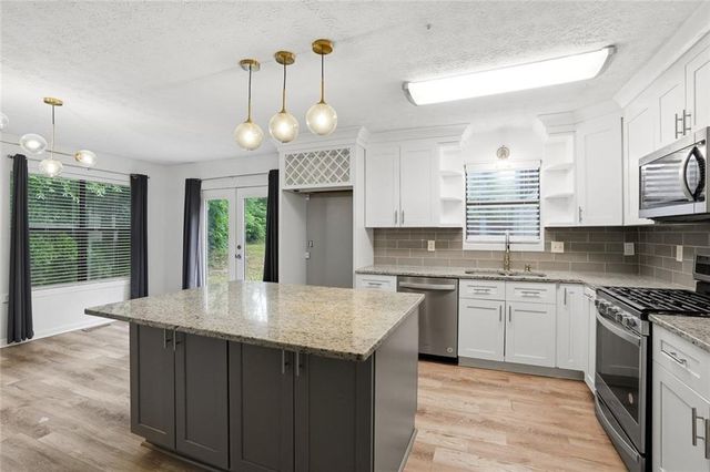 1920 Oakleaf Lane, Lithia Springs, GA 30122
