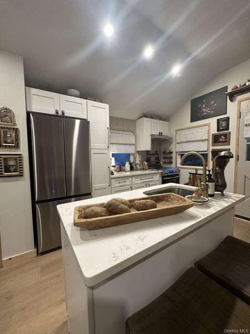 34 Cottage Lane, North Salem, NY 10560