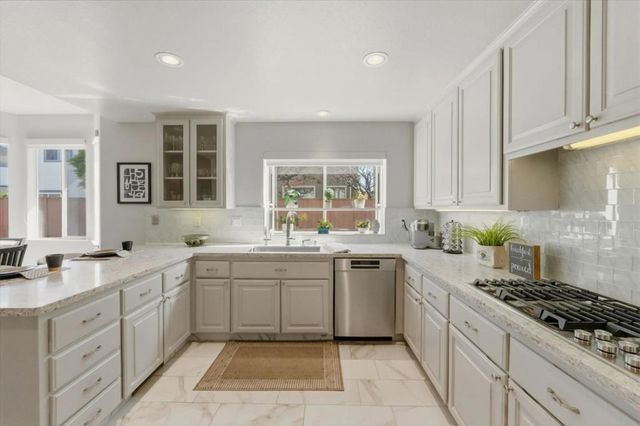 1252 Montcourse Lane, San Jose, CA 95131