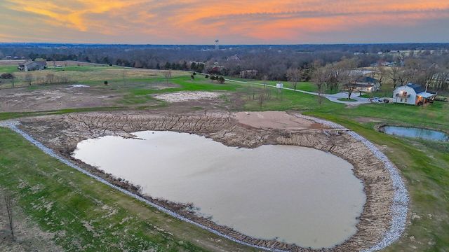 2800 S OLIVET RD, Columbia, MO 65201